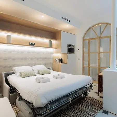 New Luxury And Cozy - Notre Dame * Parijs